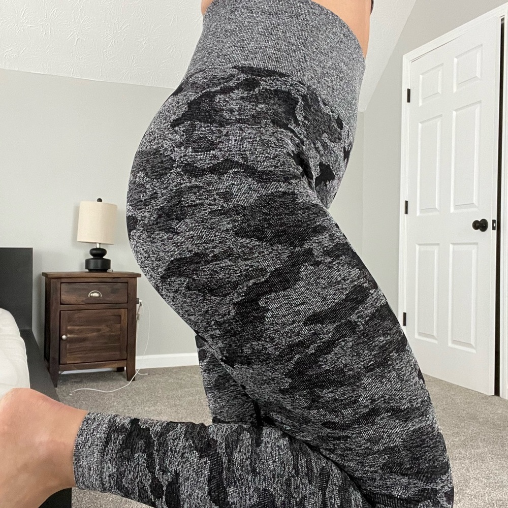 Camo leggings